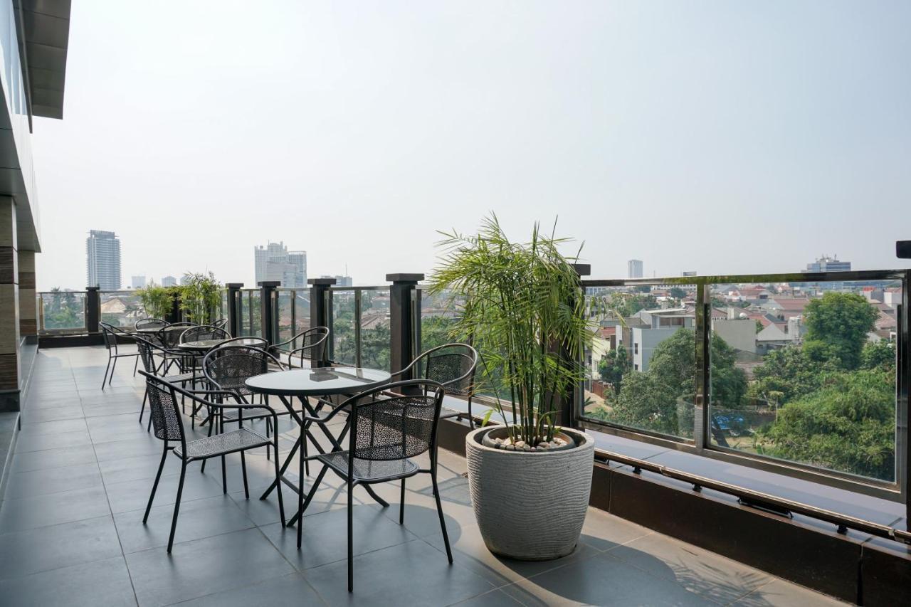 Modern 2br At Maqna By Travelio Jakarta