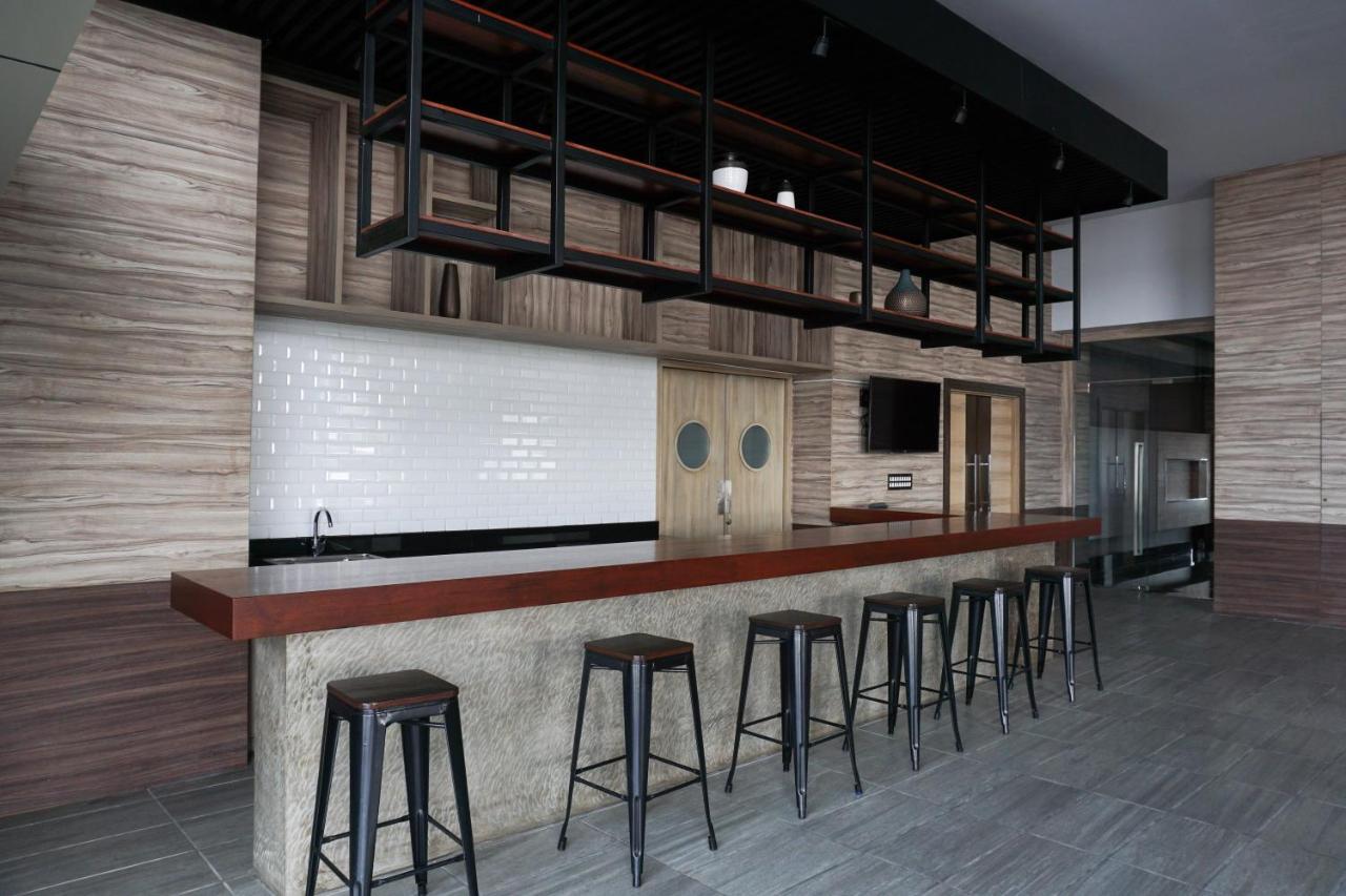 Modern 2br At Maqna By Travelio * Jakarta
